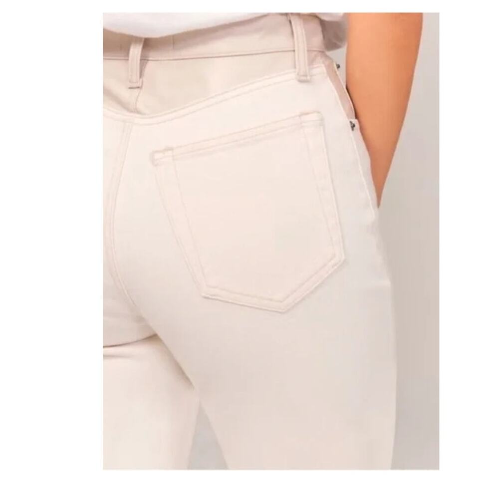 Abercrombie A & F The 90's Straight Ultra High Rise Cream Jeans Curve Love 28/6 - Picture 8 of 11